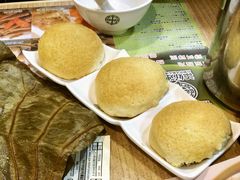 酥皮焗叉烧包-添好运点心专门店(深水埗店)