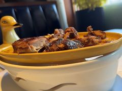 -八府香鸭·啫啫煲(华山路店)