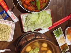 -阿润打边炉·鲜切鸡煲(华漕店)