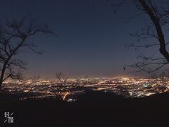 -鬼笑石后山停车场