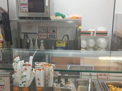 -711便利店(南海玫瑰园7084店)