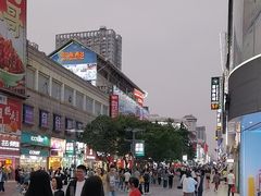 -黄兴南路步行商业街