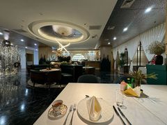 -华凌牛庄西餐厅(乌鲁木齐华凌美爵大饭店)