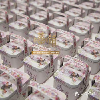 敲可爱的邦尼兔夫妇喜糖盒