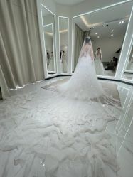 -禕·愫白婚纱商店