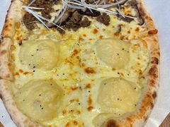 烤牛肉披萨-I HOLIC艾豪丽披萨(KKone店)