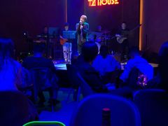 -TZ House音乐现场(来福士中心店)