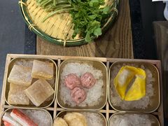 六格精选涮菜-尚尚仙·酸汤猪手·猪肚鸡火锅(华联万柳购物中心店)