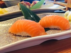 三文鱼握寿司-王鼎精致料理铁板烧(世博源店)