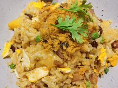 咖喱菠萝炒饭-About Bistro關於·泰式家庭料理