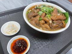 牛腩猪肠河粉-珍珍小食店(西华路店)