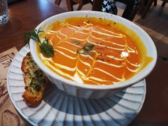 -Mark&Mars Restaurant