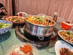 -牟记江湖重庆地标特色菜鱼蛋海鲜羊蝎子(巴南区黑金冠十多年好店)