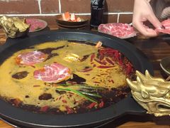 -黄潇洒老火锅(九眼桥宏济巷店)