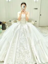 点击看大图 -Renee芮亦婚纱