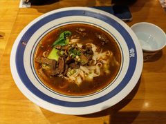 -霸蛮湖南菜·牛肉粉(荣京西街店)