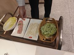 -七欣天香辣蟹火锅(闵行浦江欢乐颂店)