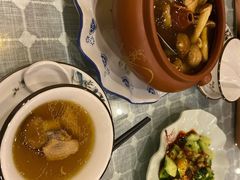 野生菌汽锅鸡-小厨子私房菜·云南美食店