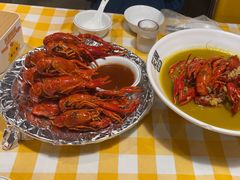 -龙巢盱眙龙虾·鸡煲·烧烤宵夜(坪洲店)