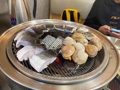-围炉肉舍丹东海鲜烤肉·烤活鳗(步行街店)