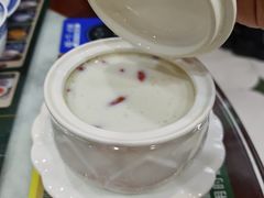 -广信牛奶甜品世家(台东店)