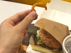-麦当劳(宝山大厦店)