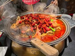 -辣尚瘾·烤鱼·新川菜(牡丹园直营店)