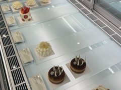 -潮一不贰·法式甜品·生日蛋糕·西式简餐(外滩店)