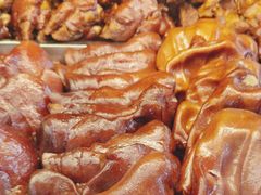 -老鼎万春卤菜(五代传承创始老店)