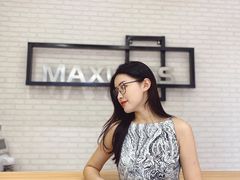 -无界眼镜MaxLess(滨江星光大道店)