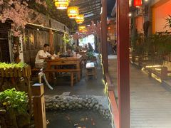 门面-三道苗苗鱼·美蛙黄辣丁(八里店)