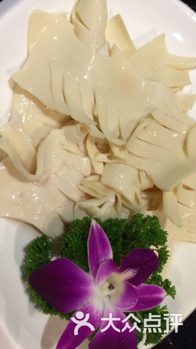 四川香天下火锅(港龙城店)鲜猪黄喉图片 - 第1张