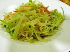 马家沟拌芹菜-七菜馆·东北菜·蒸饺(文体路店)