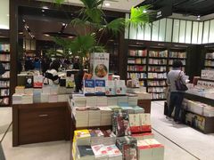 -诚品(信义店)