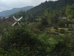 -梦娜斯庄园