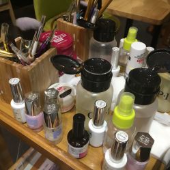 -隅日式美甲美睫專門店