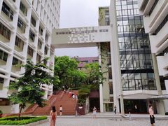 -香港大学