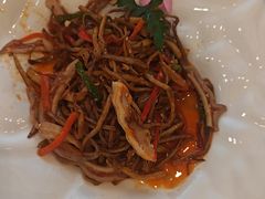 -天外天美食广场(哈尔滨路店)