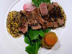 香煎M5和牛眼肉配黑松-RIVIERA 松鹤楼(外滩店)