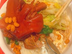 -HOT CRUSH趁热集合·现烤面包(环球港店)