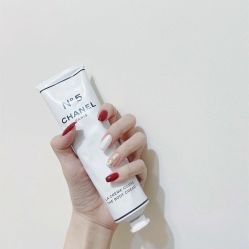 -悦指间美甲美睫