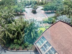 -三亚湾海居铂尔曼度假酒店