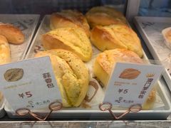-浓心爷爷·现烤面包(荔胜广场店)