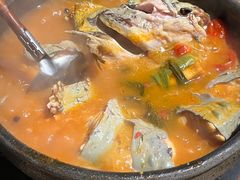 酸汤鱼-毛辣果·酸