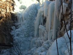 -大平台龙居瀑布旅游区