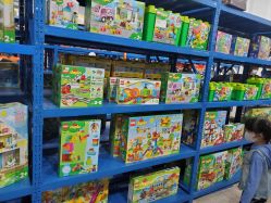 -逝水玩具折扣店