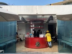 门面-UNI UNI(环亚凯瑟琳店)