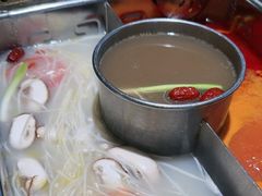 -巴渝瓦肆重庆鲜火锅(宝龙环湖店)