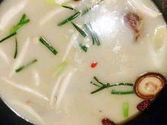 -三人行骨头王火锅(长寿店)