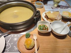 -一朵菌·野生菌探索家火锅(南亚店)